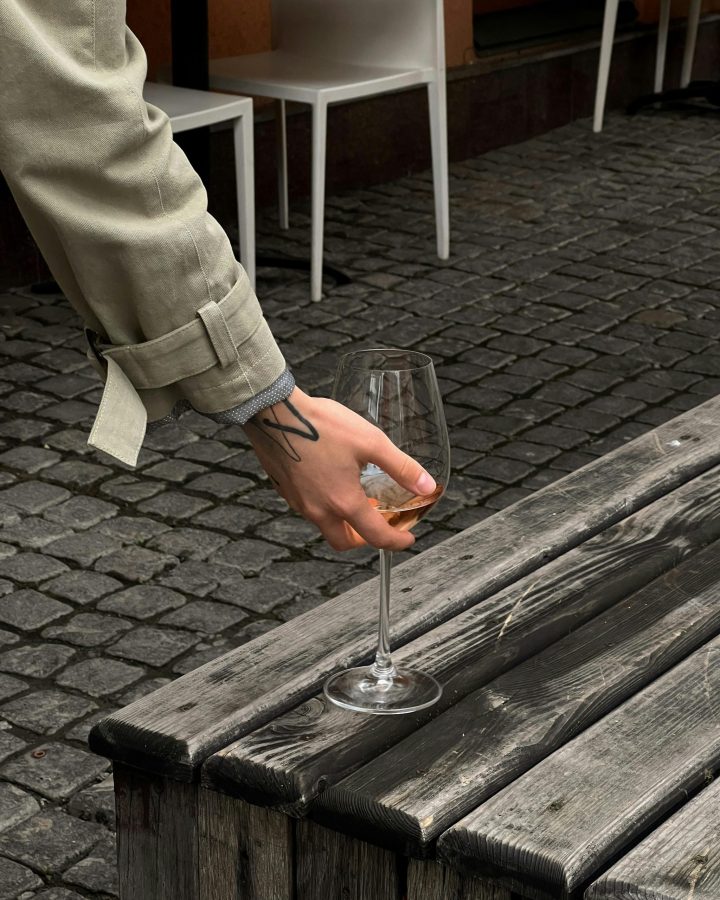 how to quit drinking after 40 man refusing alcohol