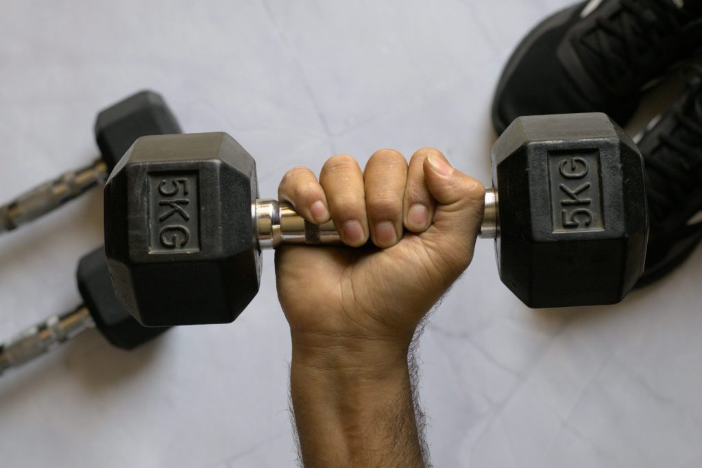 best cardio exercises for weight loss combined with strength training dumbbell workout