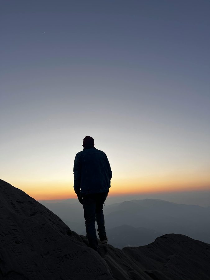 how to stop living in the past